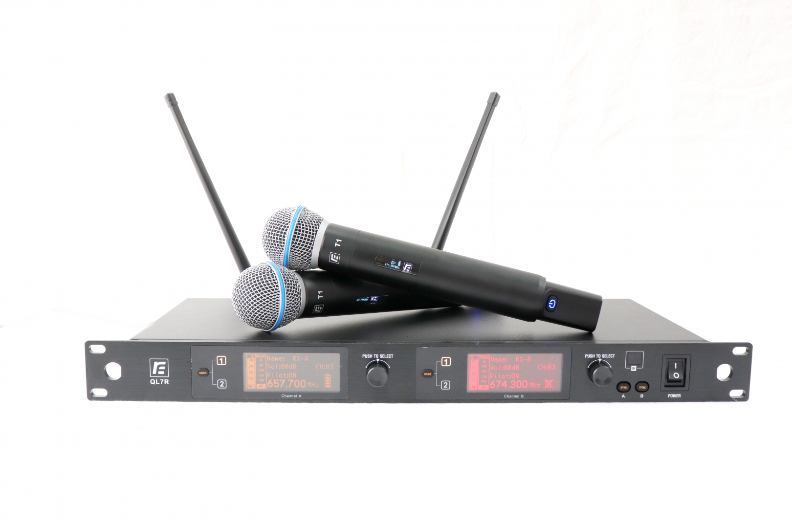 RFIntell QL7R/T1-A 651,800-683,400 МГц 2-канальная радиосистема с 2-мя ручными микрофонами в Петропавловск-Камчатском